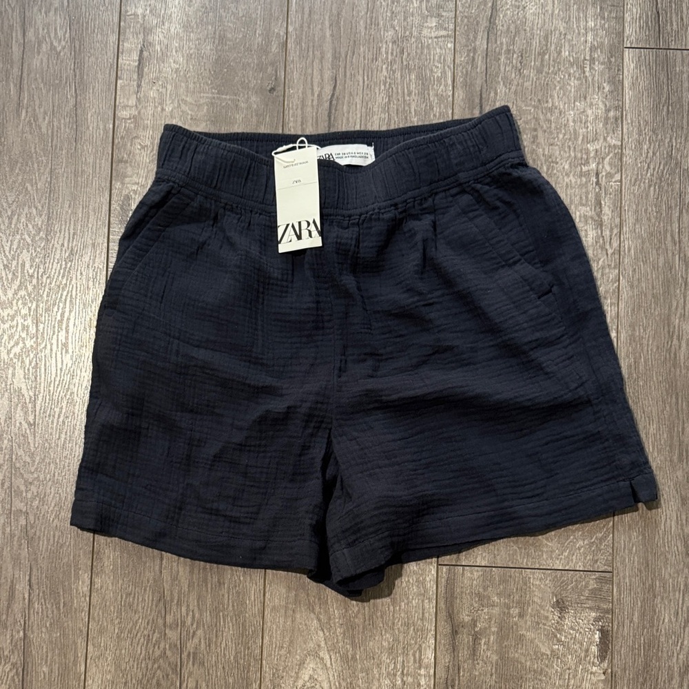 NWT Zara navy blue pull on textured shorts size 6